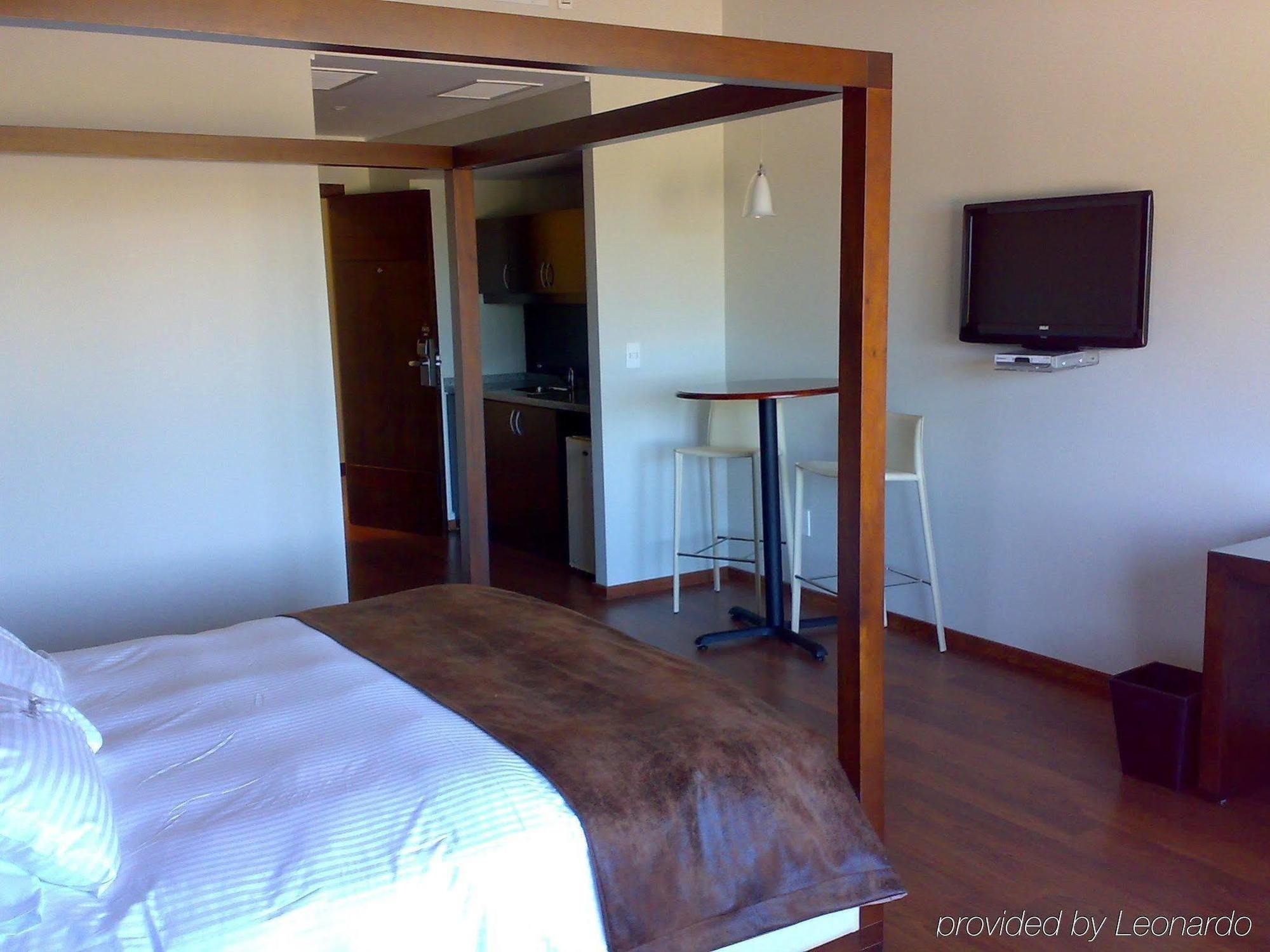 Regency Park Hotel Монтевидео Номер фото